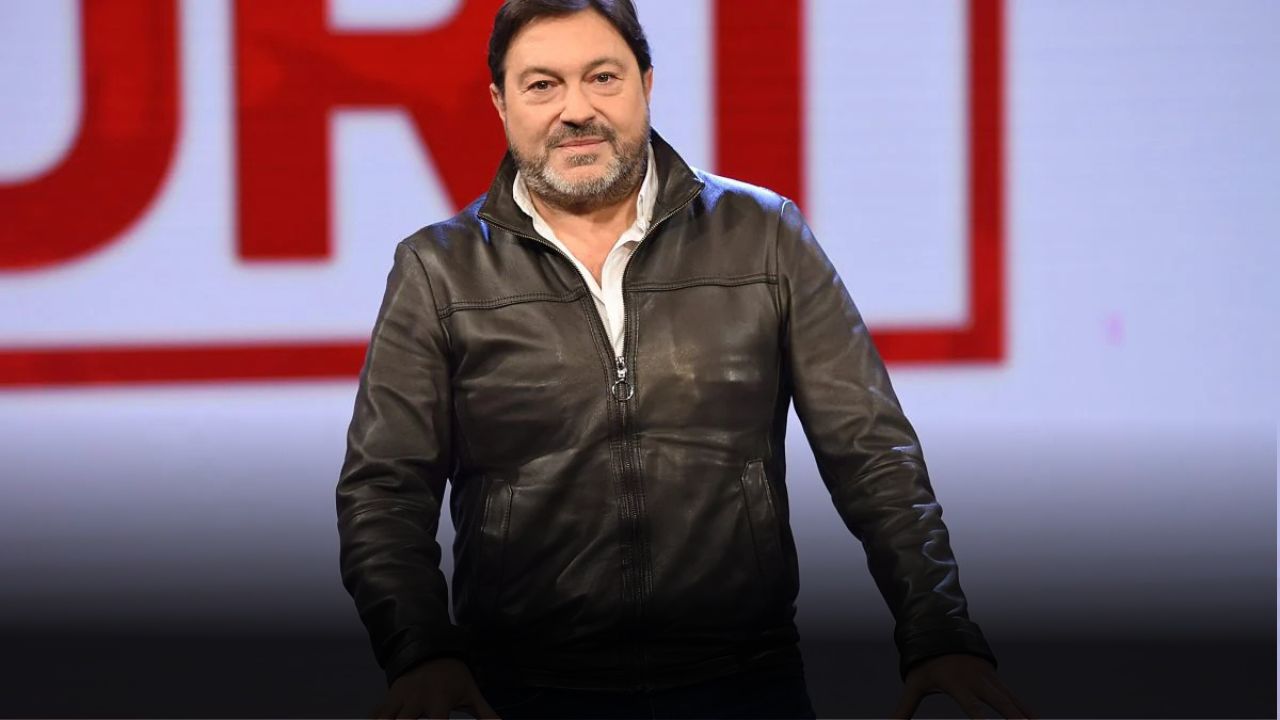 Attentato a Sigfrido Ranucci: Bomba Distrugge l’Auto a Pomezia, Aperta Inchiesta