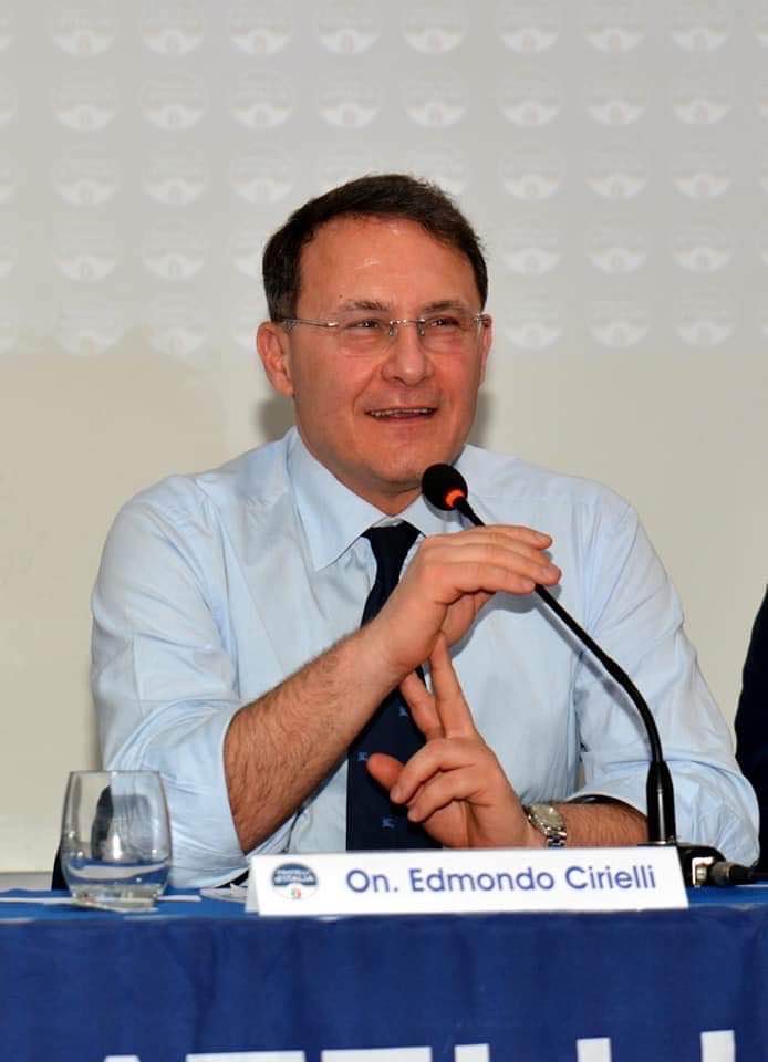 edmondo cirielli in pole in campania per il centrodestra