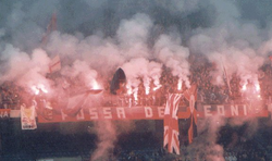 Violenza nello sport: quando il tifo diventa tragedia Violenza nello sport: quando il tifo diventa tragedia