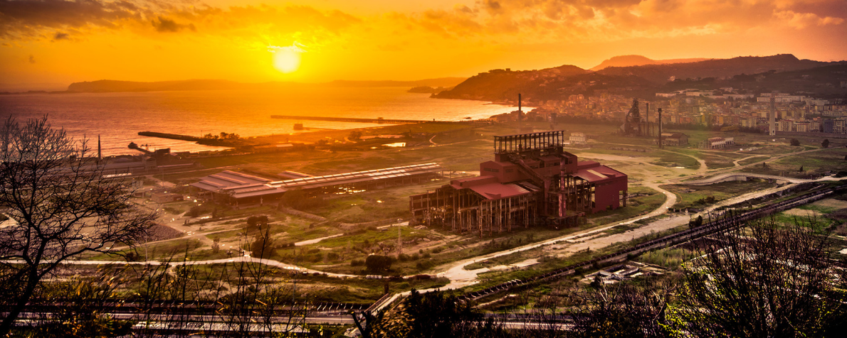 Bagnoli, bonifica iniziata sulla colmata