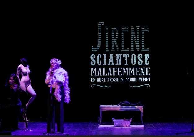 Monica Sarnelli torna al Teatro Augusteo con “Sirene, sciantose, malafemmene”: un recital potente e verace Monica Sarnelli torna al Teatro Augusteo con “Sirene, sciantose, malafemmene”: un recital potente e verace